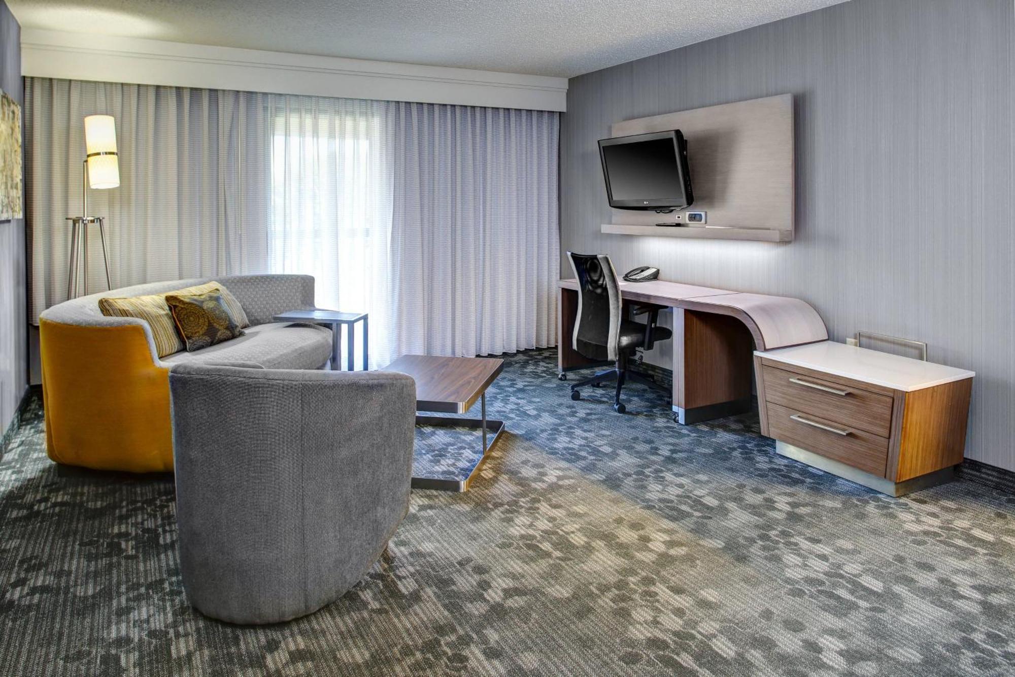 Courtyard By Marriott Cleveland Вестлейк Екстер'єр фото