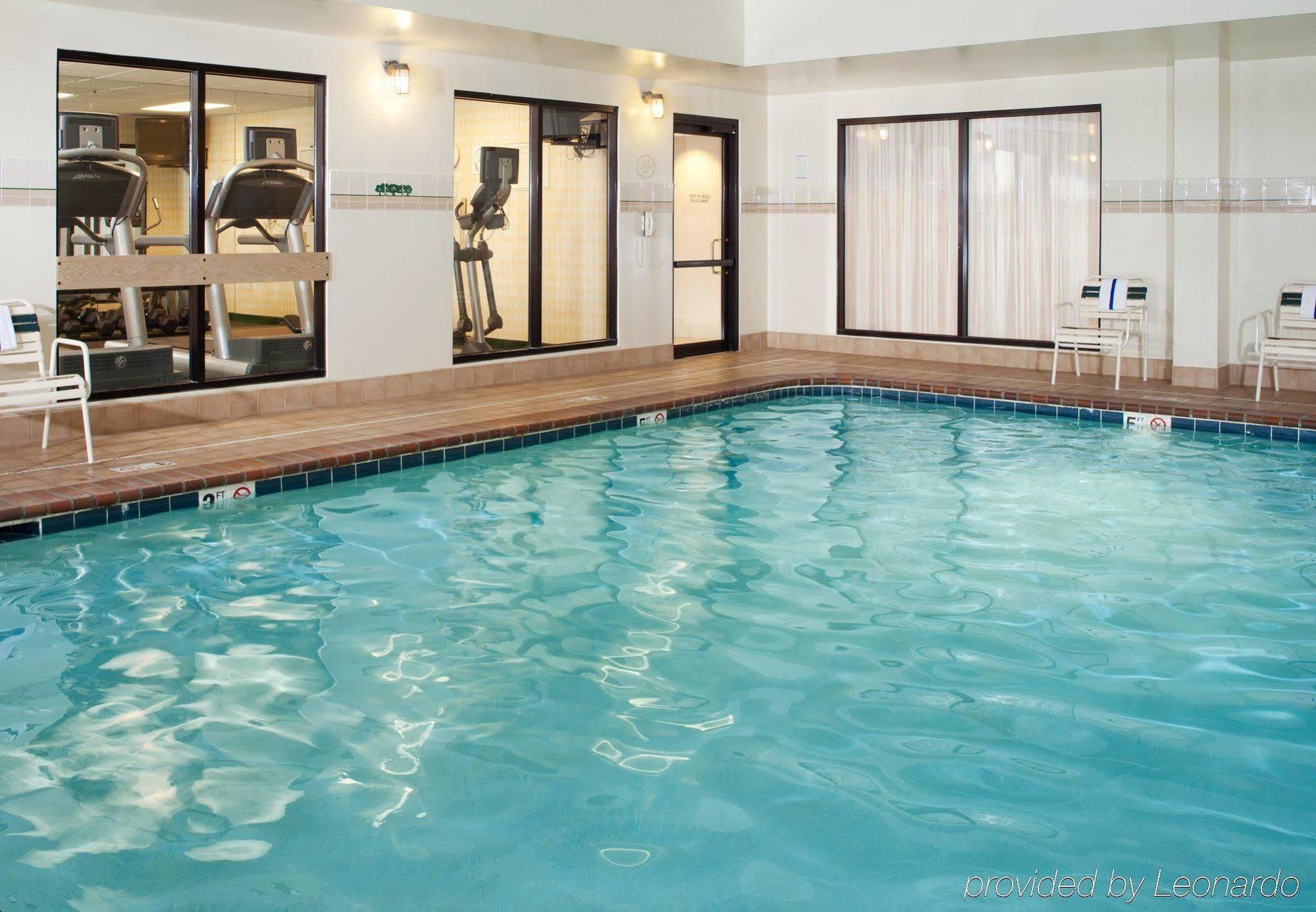 Courtyard By Marriott Cleveland Вестлейк Екстер'єр фото